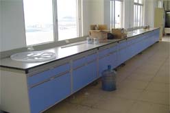 實(shí)驗(yàn)室邊臺(tái)