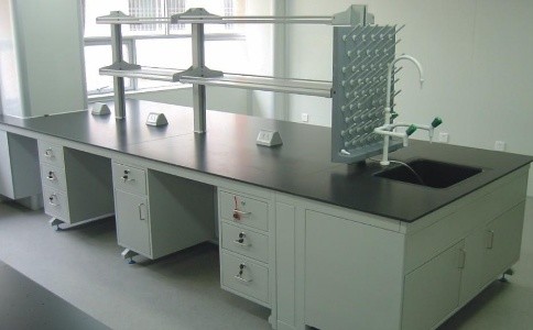 中央實(shí)驗(yàn)臺(tái)有哪些優(yōu)點(diǎn)跟缺點(diǎn)？